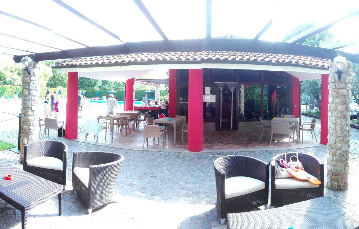 Hotel Il Casale Trevignano Romano Exterior photo